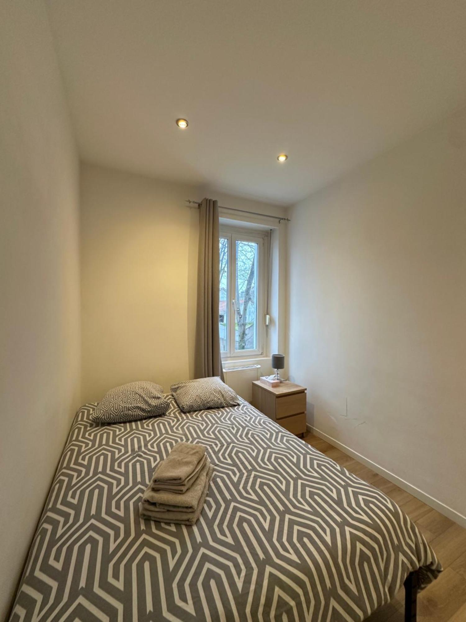 # Le 8 # Joli Petit F2 Tout Equipe, Mulhouse Centre Exterior foto